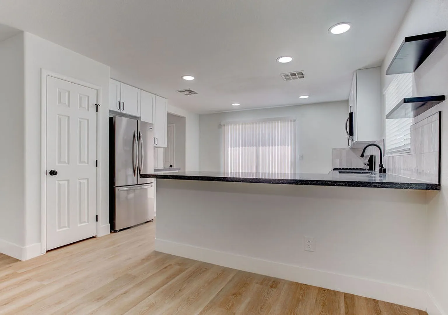 8765 First Lady Avenue, Las Vegas, NV 89148 — Photo 4