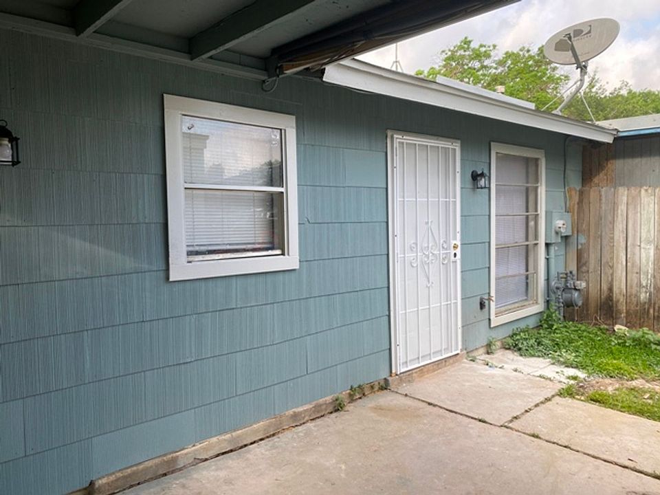 1st image of 5426 Little Creek St
