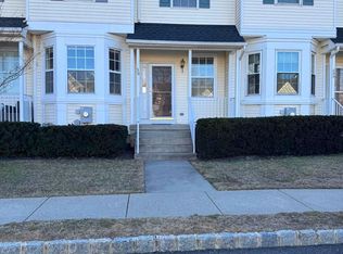 30 Amesbury Ct, Robbinsville, NJ 08691