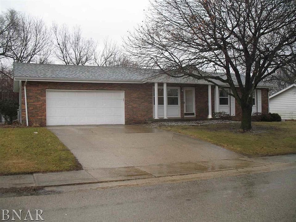 1st image of 20 Rosewood Dr