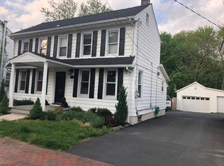 43 Church St, Windsor, NJ 08561