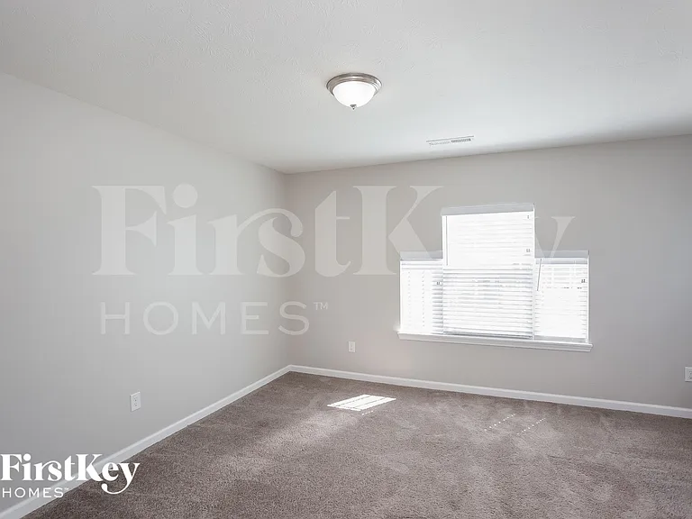 4618 W Otway Ln — Photo 11