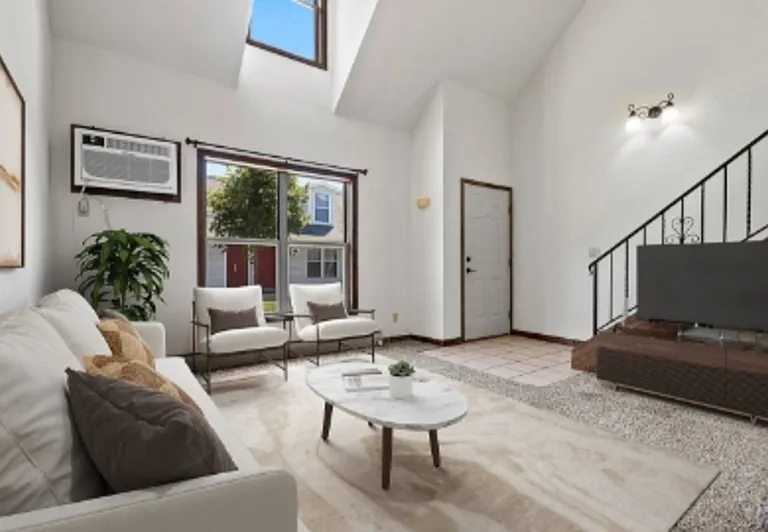 2370 Canter Ln #D — Photo 1