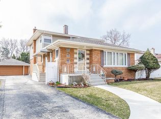 10651 Windsor Dr, Westchester, IL