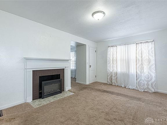 2nd image of 456 Roy Ave