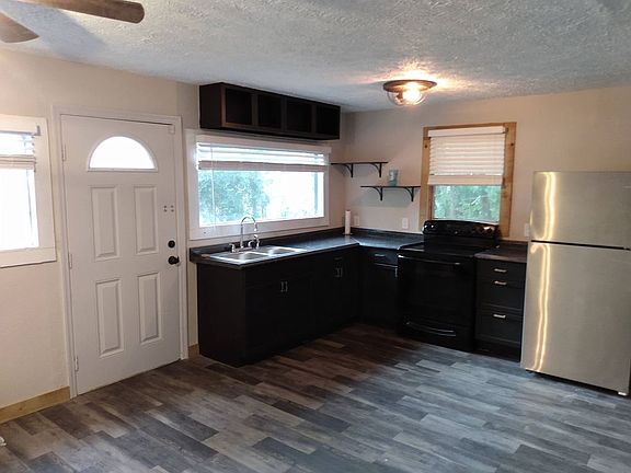3rd image of 3445 SE 135th Ln