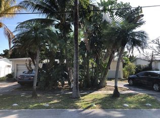 3910 NW 33rd Ave, Lauderdale Lakes, FL 33309