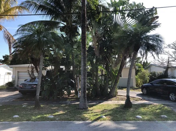 3910 NW 33rd Ave, Lauderdale Lakes, FL 33309