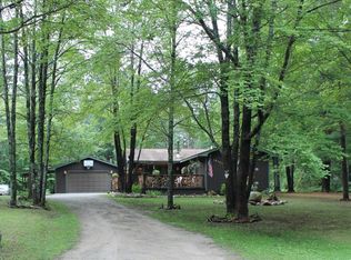 10785 Park Dr, Atlanta, MI 49709