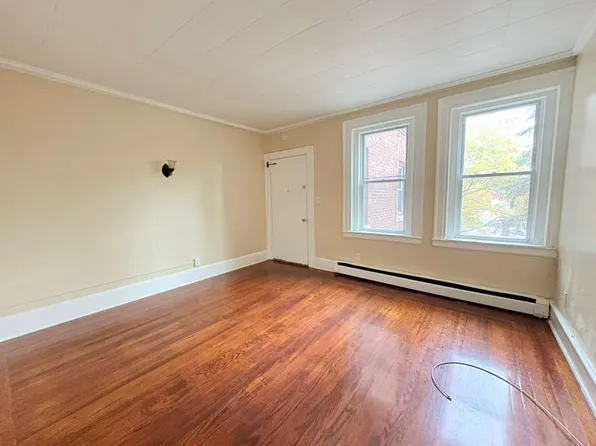 703 Howard Ave APT 3-2, New Haven, CT 06519