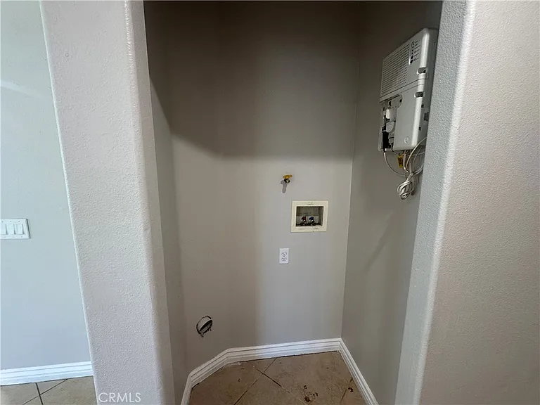 603 N Soldano Ave — Photo 8