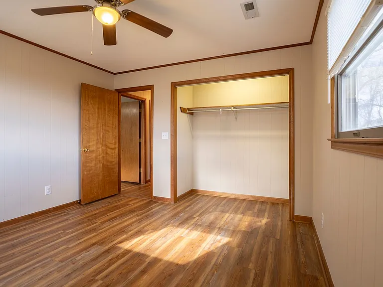 1111 Fairview Rd — Photo 28