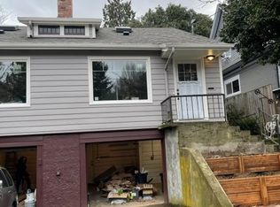 2312-2316 NE Couch St, Portland, OR 97232
