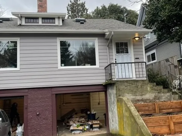 2312-2316 NE Couch St, Portland, OR 97232