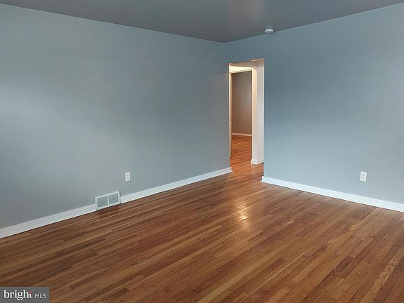 2nd image of 5021 Virginia Ave