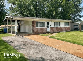 2440 Parker Rd, Florissant, MO 63033