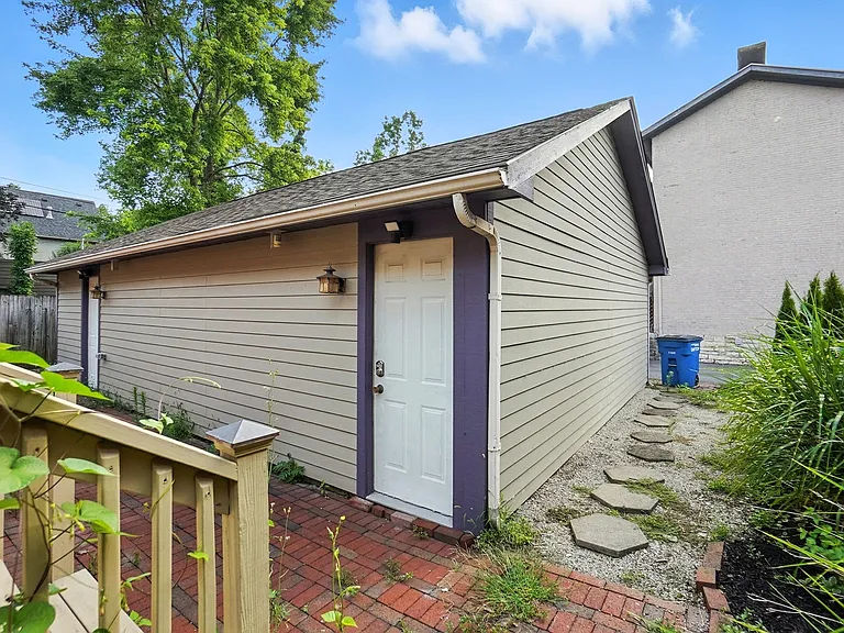218 Brown St — Photo 25