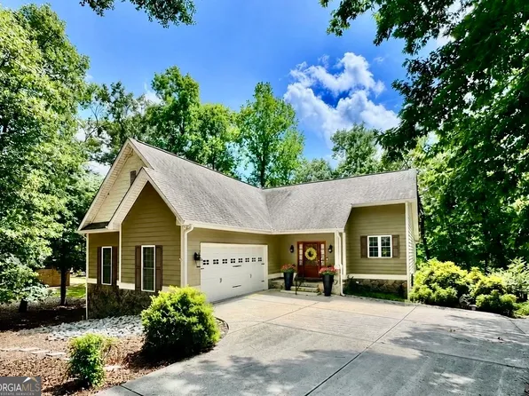 94 Westwood Cir, Hartwell, GA 30643