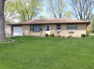 12 Greenlawn Dr, Kankakee, IL