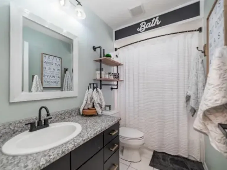 2906 Pine Club Dr — Photo 17