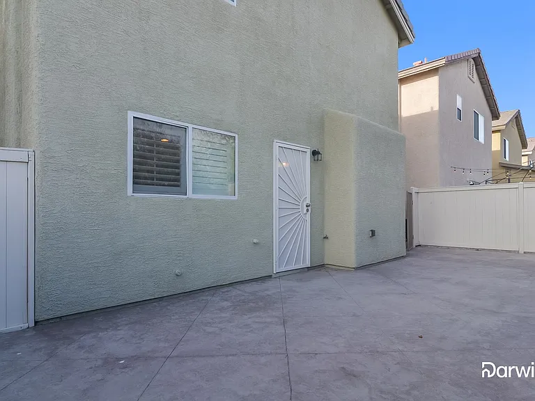 1628 Victor Hugo Ln — Photo 14