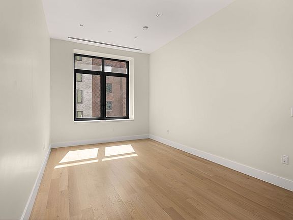 3rd image of 435 W 19th St APT 5A
