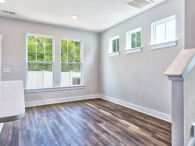 1069 Millison Pl — Photo 8