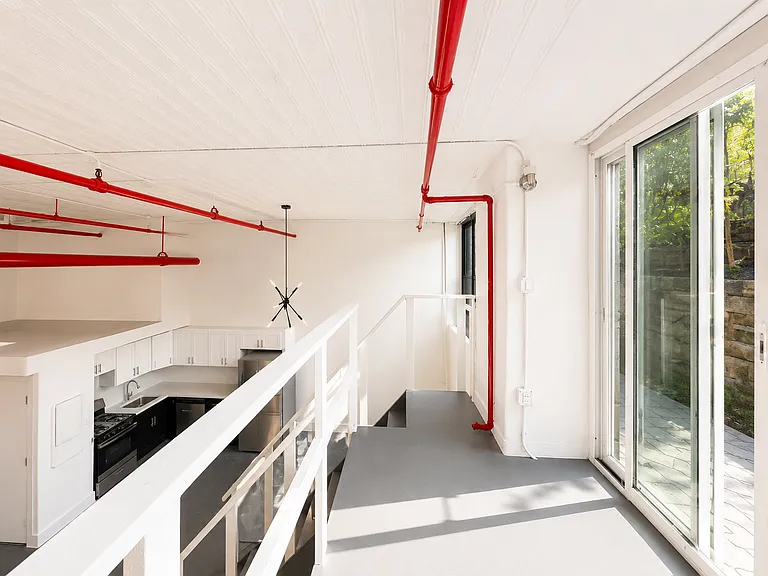 248 McKibben St #1E — Photo 3