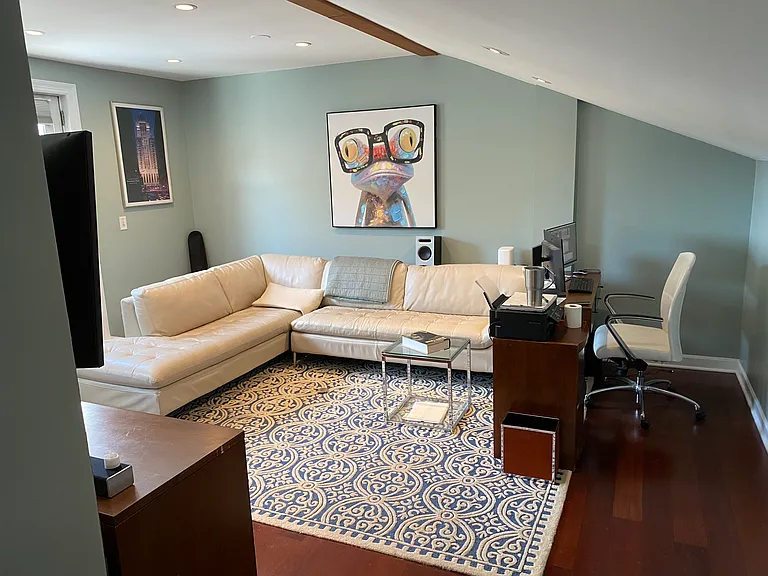 3725 N Sheffield Ave — Photo 14