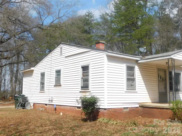 121 Taylor St, York, SC 29745