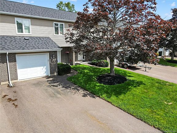 5th image of 707 Laurier #2