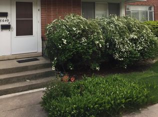 8649 Niles Center Rd #C, Skokie, IL 60077