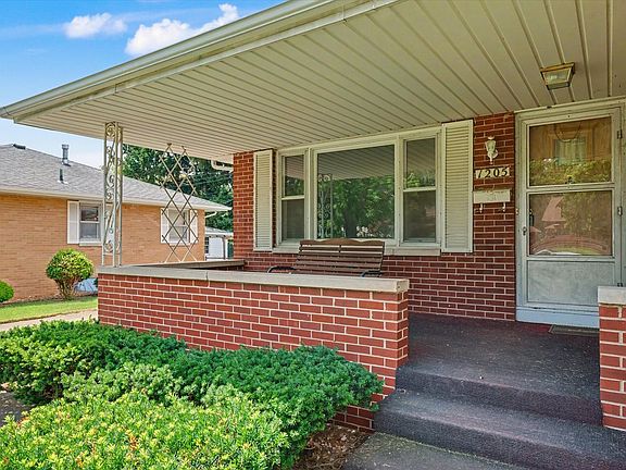 5th image of 1205 Gertrude Ave
