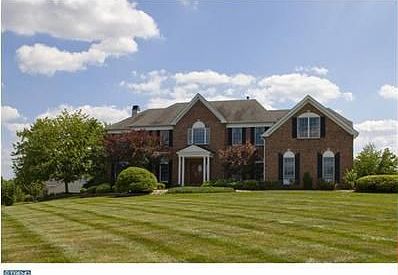 1st image of 2009 Beacon Hill Dr