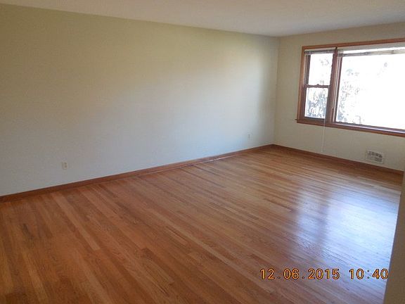 2nd image of 290 Belmont Ave