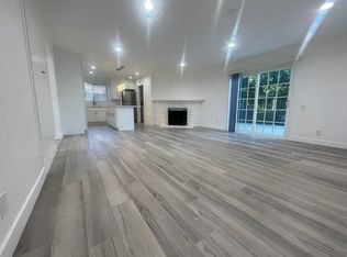23909 Vanowen St, West Hills, CA 91307