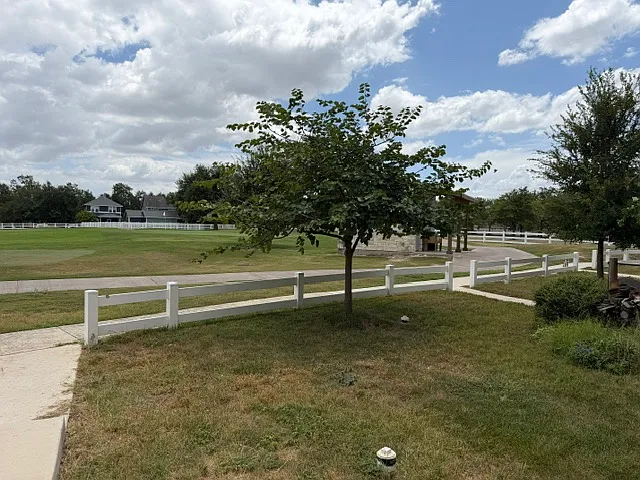 124 Martha Ln — Photo 17
