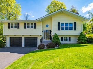 65 Ludlow Rd, Manchester, CT 06040