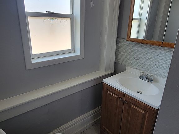 2nd image of 283 W Delavan Ave #B