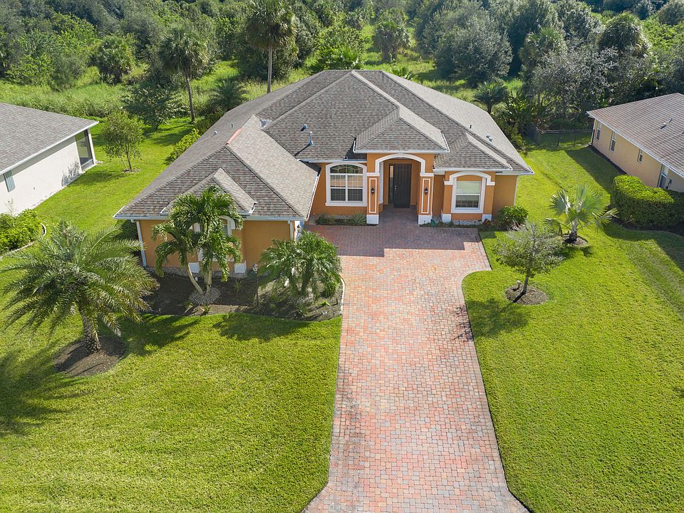 STUNNING GHO AVALON HOME