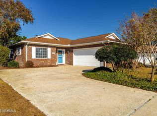 116 Bay Club Cir, Morehead City, NC 28557