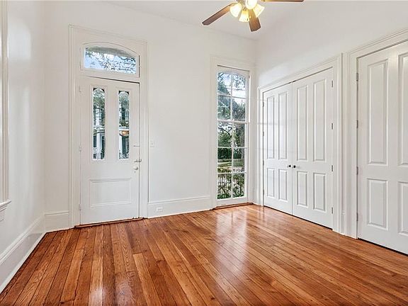 4th image of 1127 Washington Ave