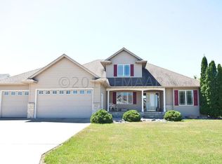603 42nd Ave S, Moorhead, MN 56560