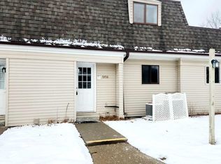 1956 Westbrook Dr #12, Jackson, MI 49201