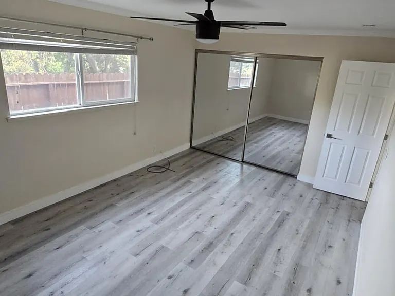 400 Kipps Ln — Photo 12