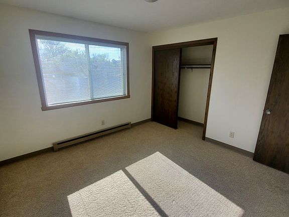 5th image of 101 University Dr S G11-unit 212