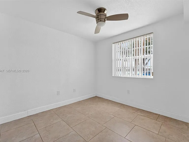 2841 N Oakland Forest Dr #110 — Photo 19