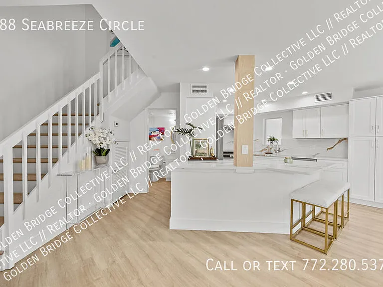 288 Seabreeze Cir — Photo 4