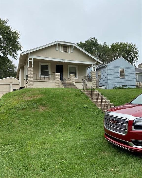 1st image of 1912 N 31st St