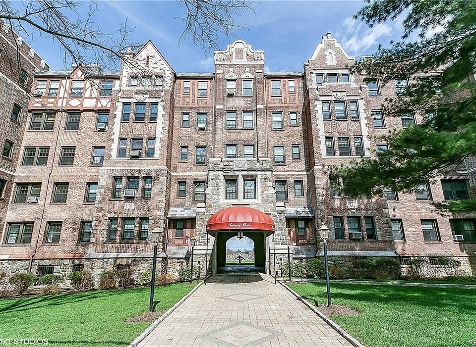 1st image of 23 Old Mamaroneck Rd APT 3N
